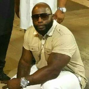 Meet your Posher, Elliott